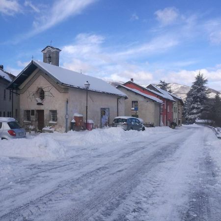 Un Coccodrillo A Frassino Bed & Breakfast Calizzano Bagian luar foto